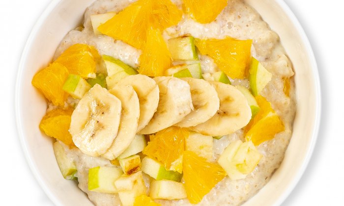 Каша овсяная с фруктами