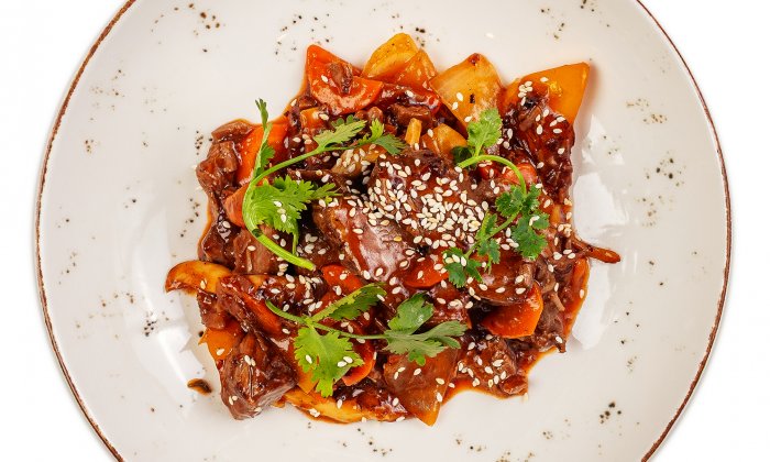 Говядина в кисло-сладком соусе