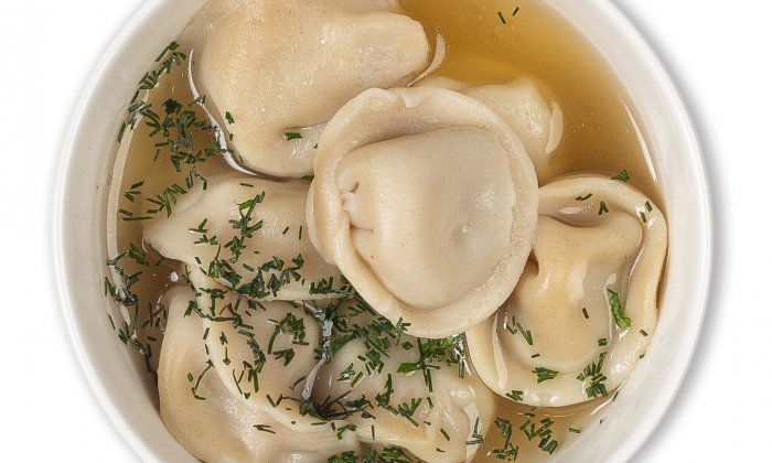 Пельмешки с бульоном