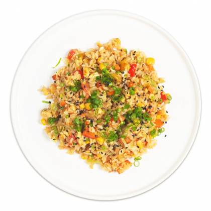 Тяхан с яйцом и овощами