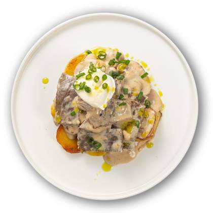 Куриный окорок с печёным картофелем