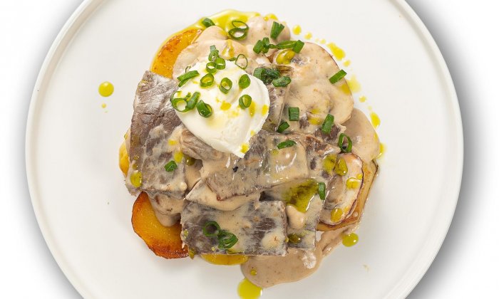 Куриный окорок с печёным картофелем