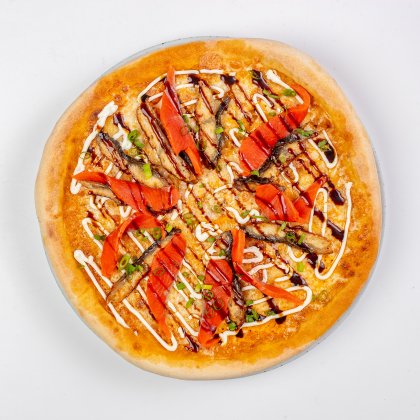 Пицца  с угрем и неркой