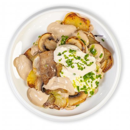 Говядина с печёным картофелем